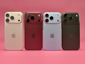 Four iPhone 18 Pro max models